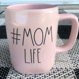 2/$30 NEW Rae Dunn #MOM LIFE pink mug